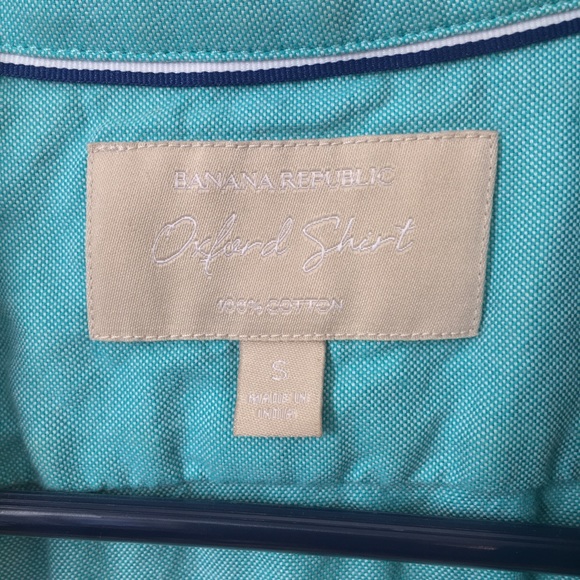 Classic button up Oxford - Picture 2 of 3